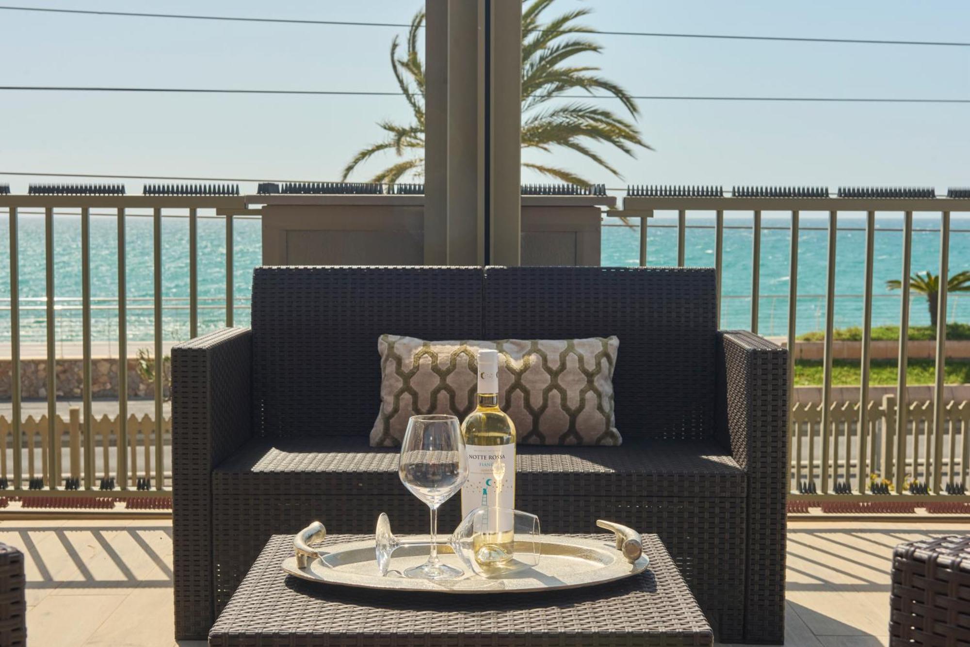 Terrazza Sul Mare A Pietra Ligure 아파트 외부 사진